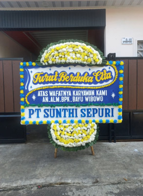 Papan Bunga Duka di Empang